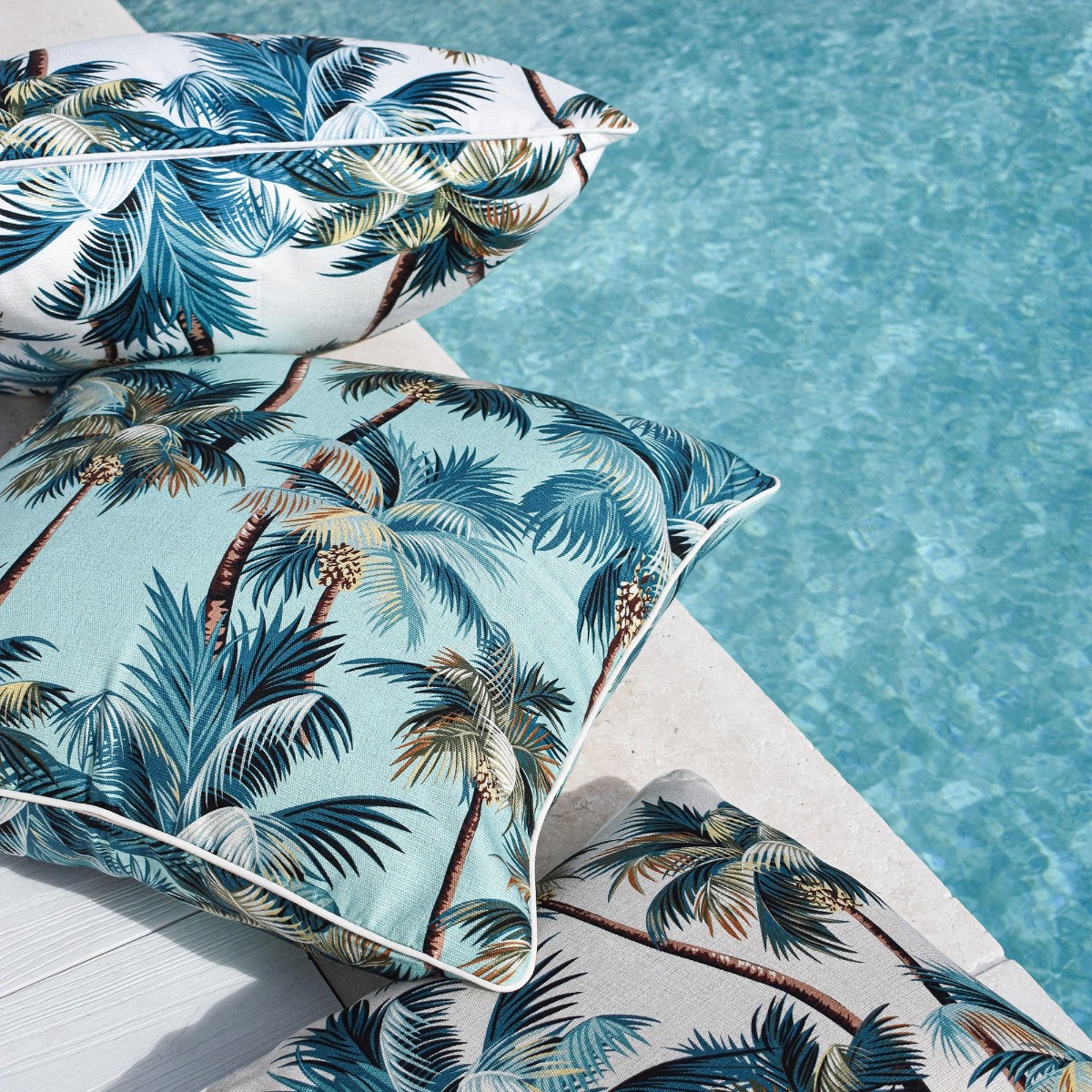 Outdoor Cushion With Piping Palm Trees Natural 60cm x 60cm - Image 5