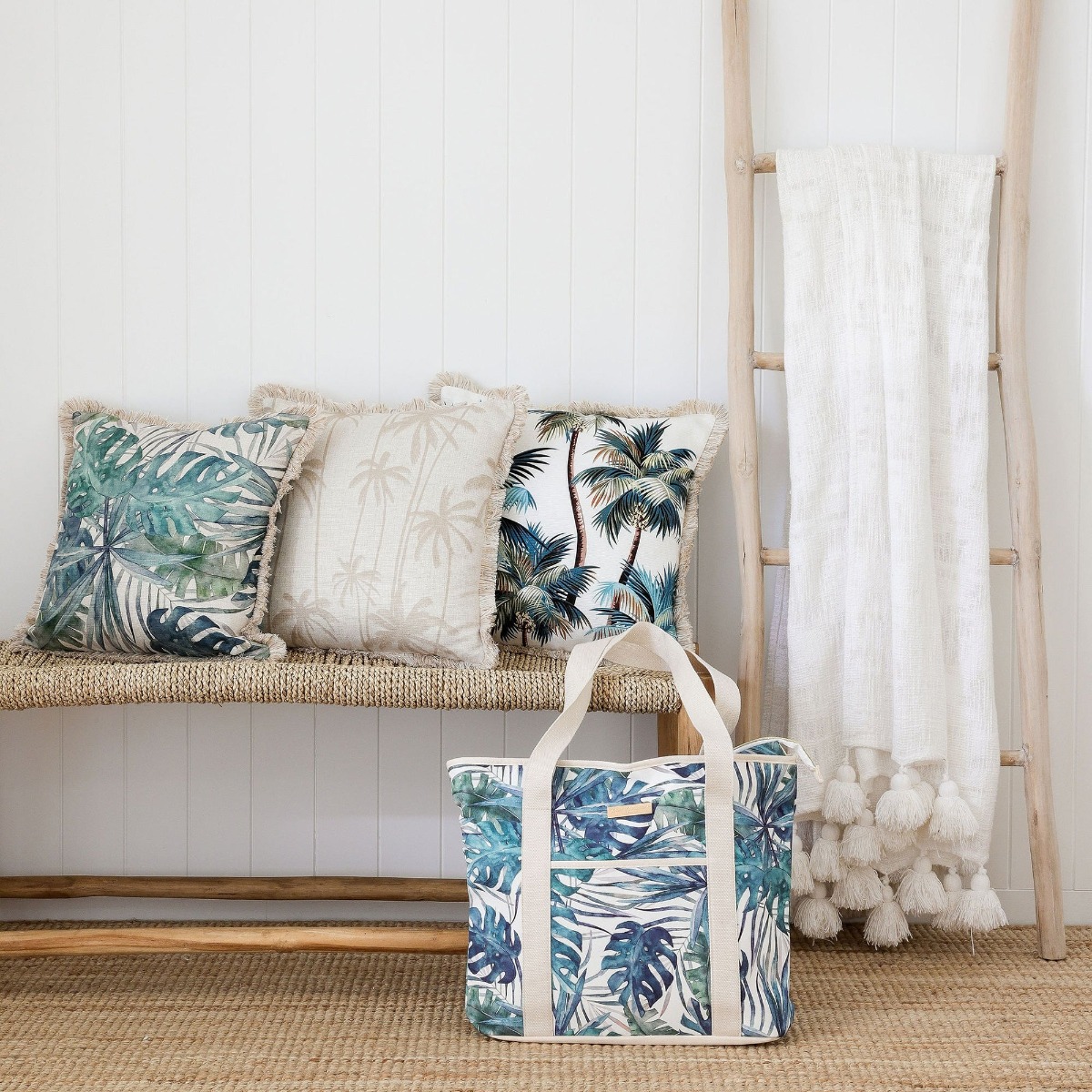 Outdoor Cushion Coastal Fringe Palm Trees White 45cm x 45cm - Image 5