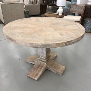 "Whitsunday" Hamptons Style Parquetry Hardwood Timber Round Dining Table 120cm Diameter, Beachwhite Finish (RRP $1999)
