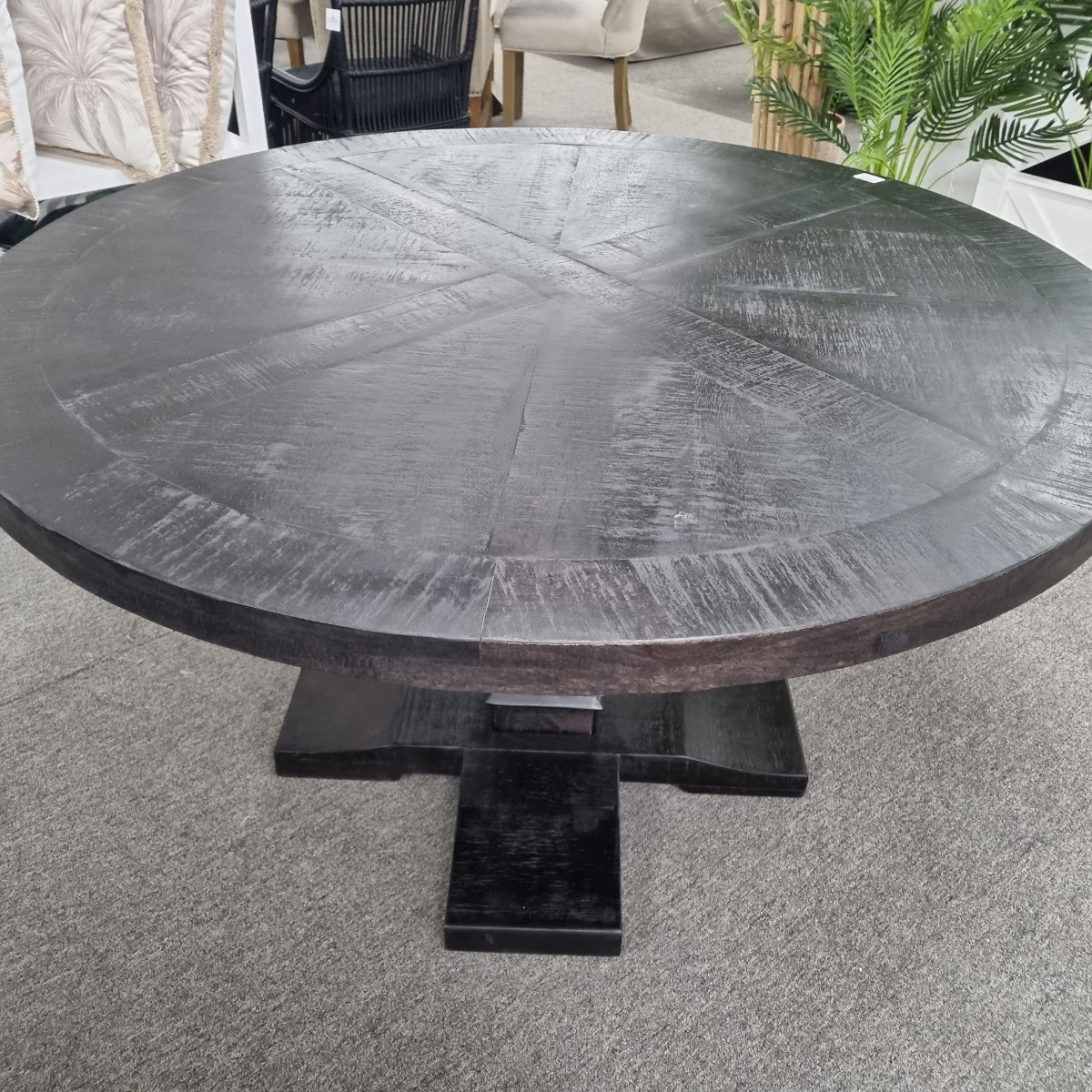 FLOORSTOCK CLEARANCE SALE "Tuscany" Hampton Style Hardwood Timber Parquetry Round Dining Table with Pedestal Base Black, 135cm - Image 3