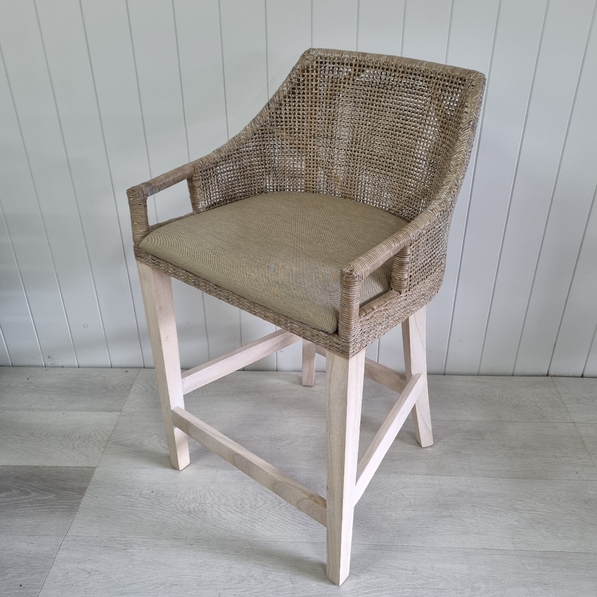 CLEARANCE SALE "Empire Bay" Hamptons Style Rattan Kitchen Counter Barstool Greywash, Whitewash Legs (RRP $499)