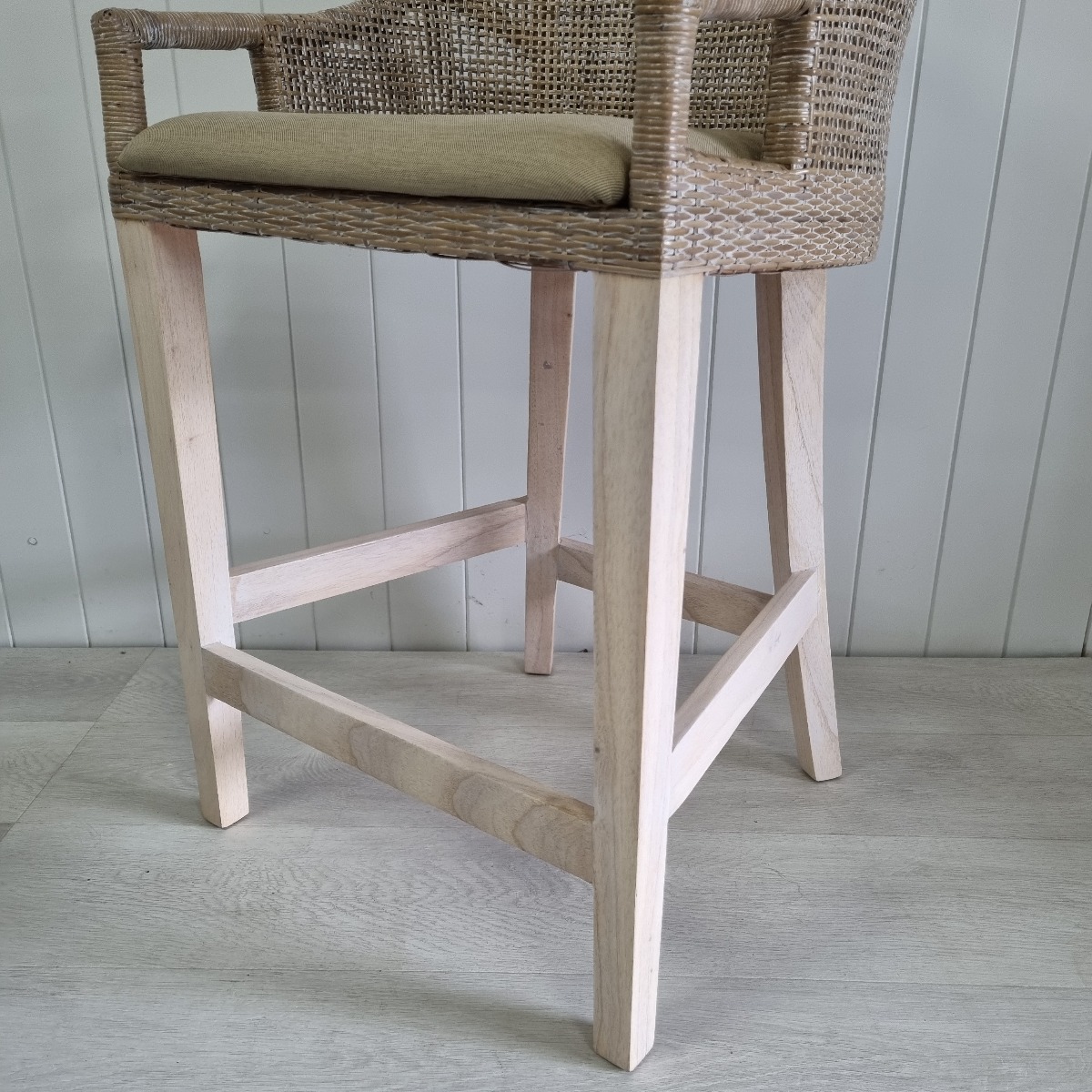 CLEARANCE SALE "Empire Bay" Hamptons Style Rattan Kitchen Counter Barstool Greywash, Whitewash Legs (RRP $499) - Image 4