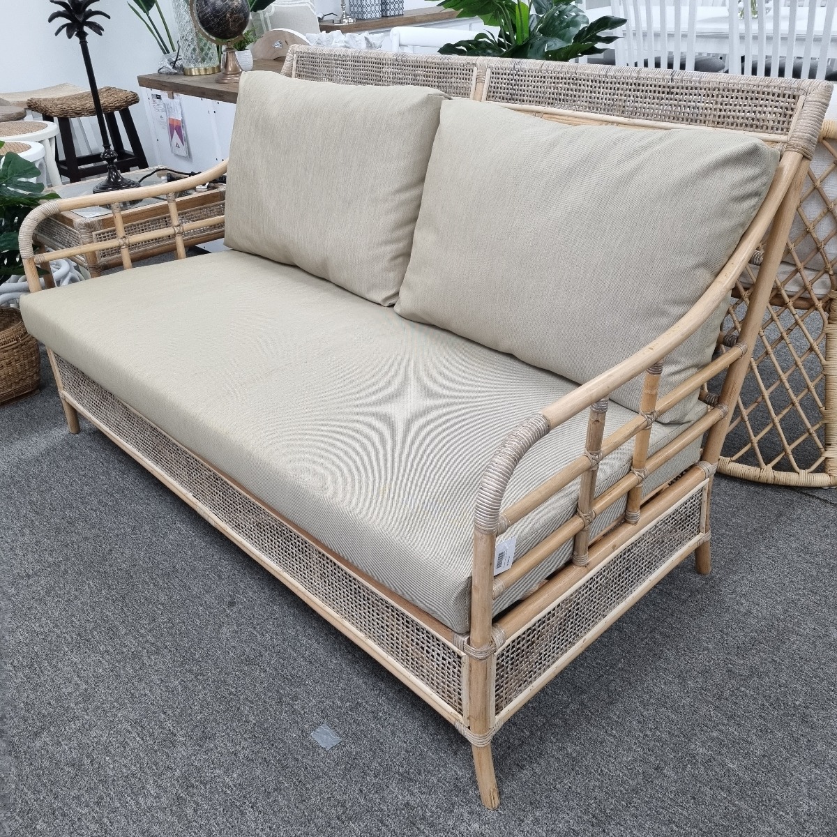 FLOORSTOCK CLEARANCE SALE "Havana" Hamptons Style Alfresco Rattan & Wicker Lounge Setting with Coffee Table, Greywash (RRP $2499)