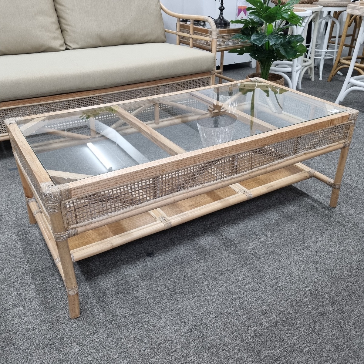 FLOORSTOCK CLEARANCE SALE "Havana" Hamptons Style Alfresco Rattan & Wicker Lounge Setting with Coffee Table, Greywash (RRP $2499) - Image 4